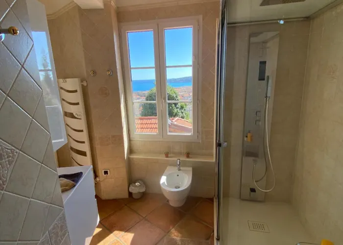 빌라 Bellevue 멍똥